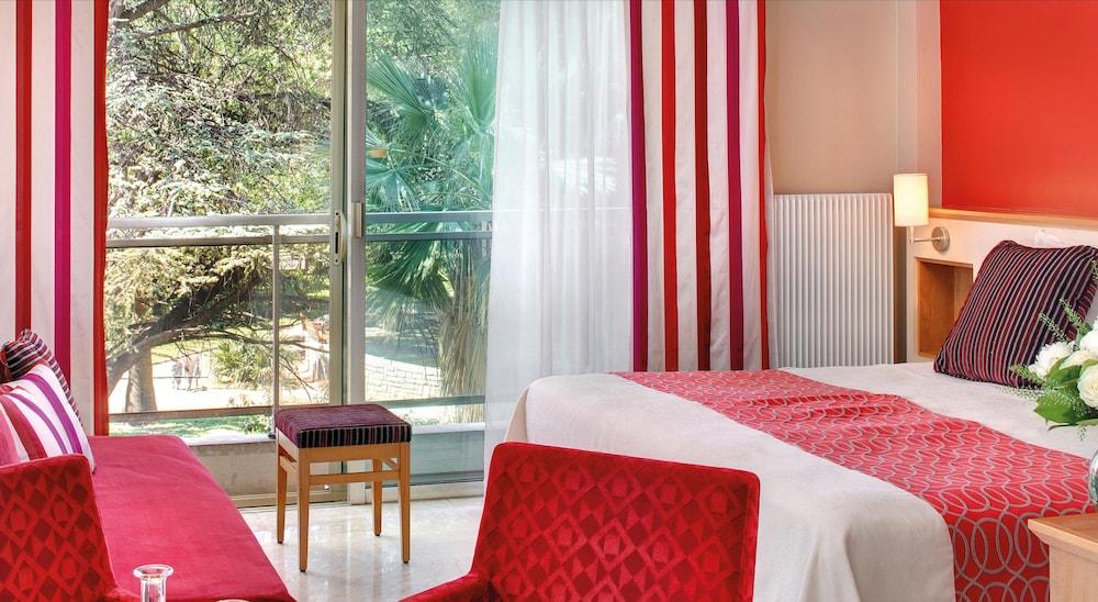 The Originals Boutique, Hotel Les Strelitzias Juan-les-Pins Exterior photo